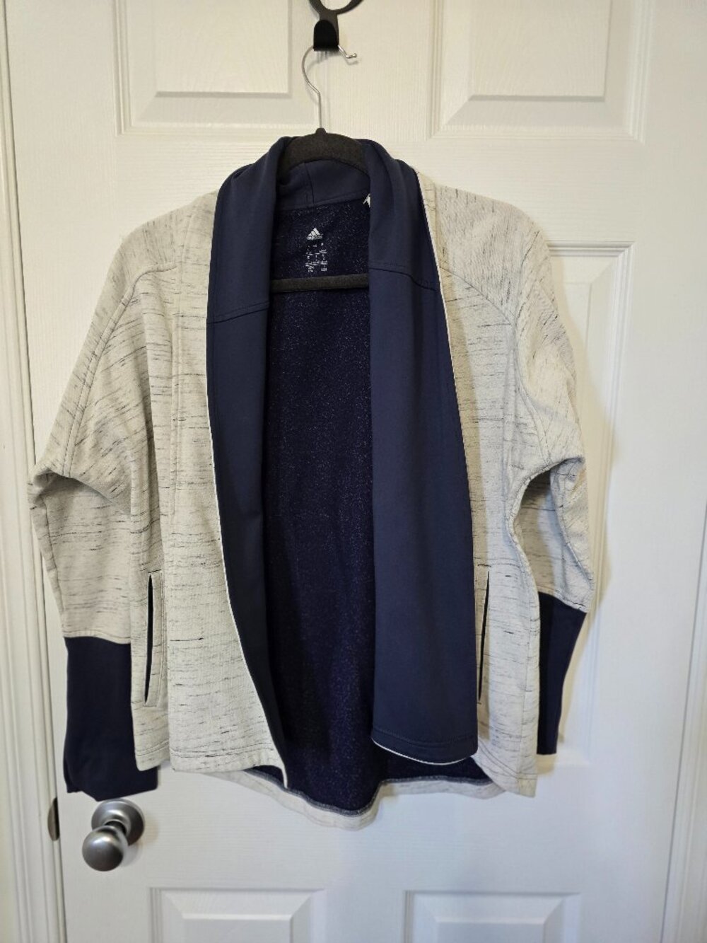 Adidas Shawl Sweater Top – Navy Accents – Size Large